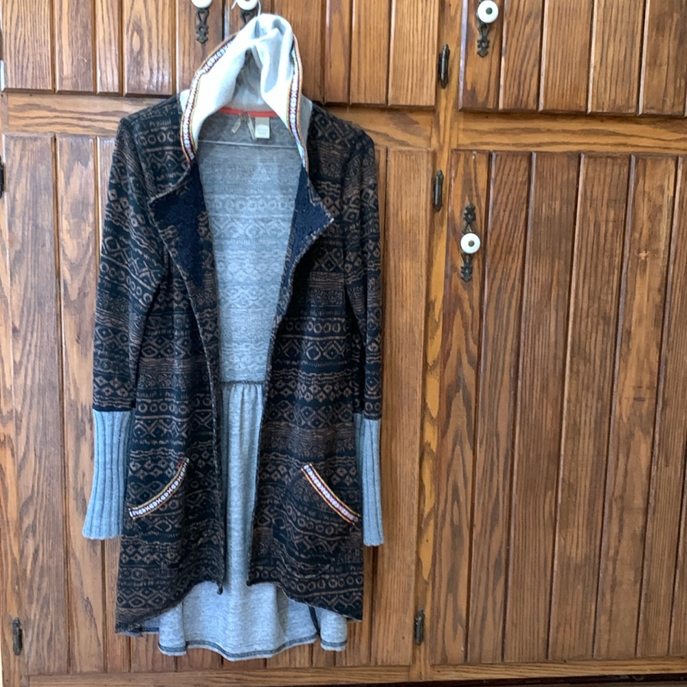 BKE long  Eclectic & Boho style open  cardigan Size S